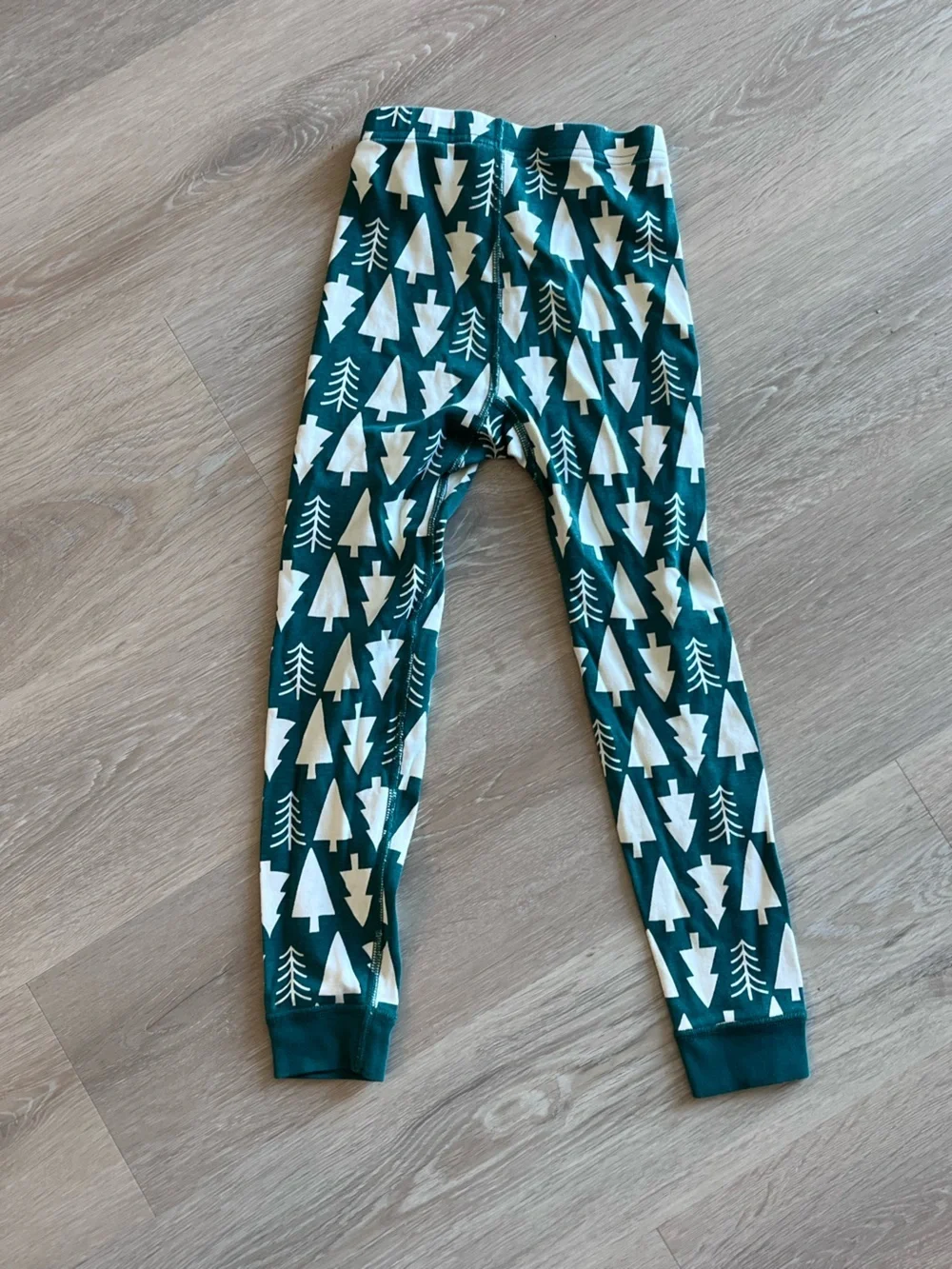 Hanna Andersson Christmas Pajamas 6/7